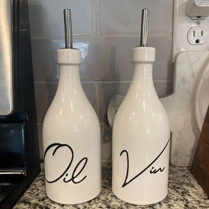 Kirklands SCRIPT collection oil & vin